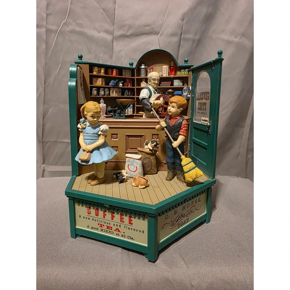 Vintage Enesco Franklin County General Store Yesteryears Musical Animated
